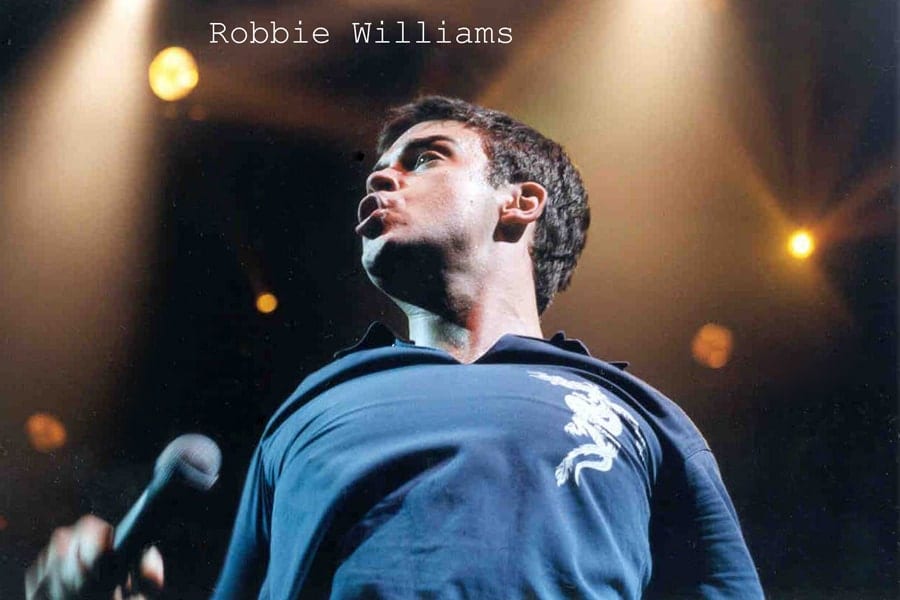 Robbie Williams performing at Sheffield Arena - by 123 Photography